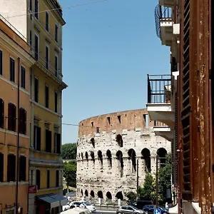 Colosseo And - Centre Rome